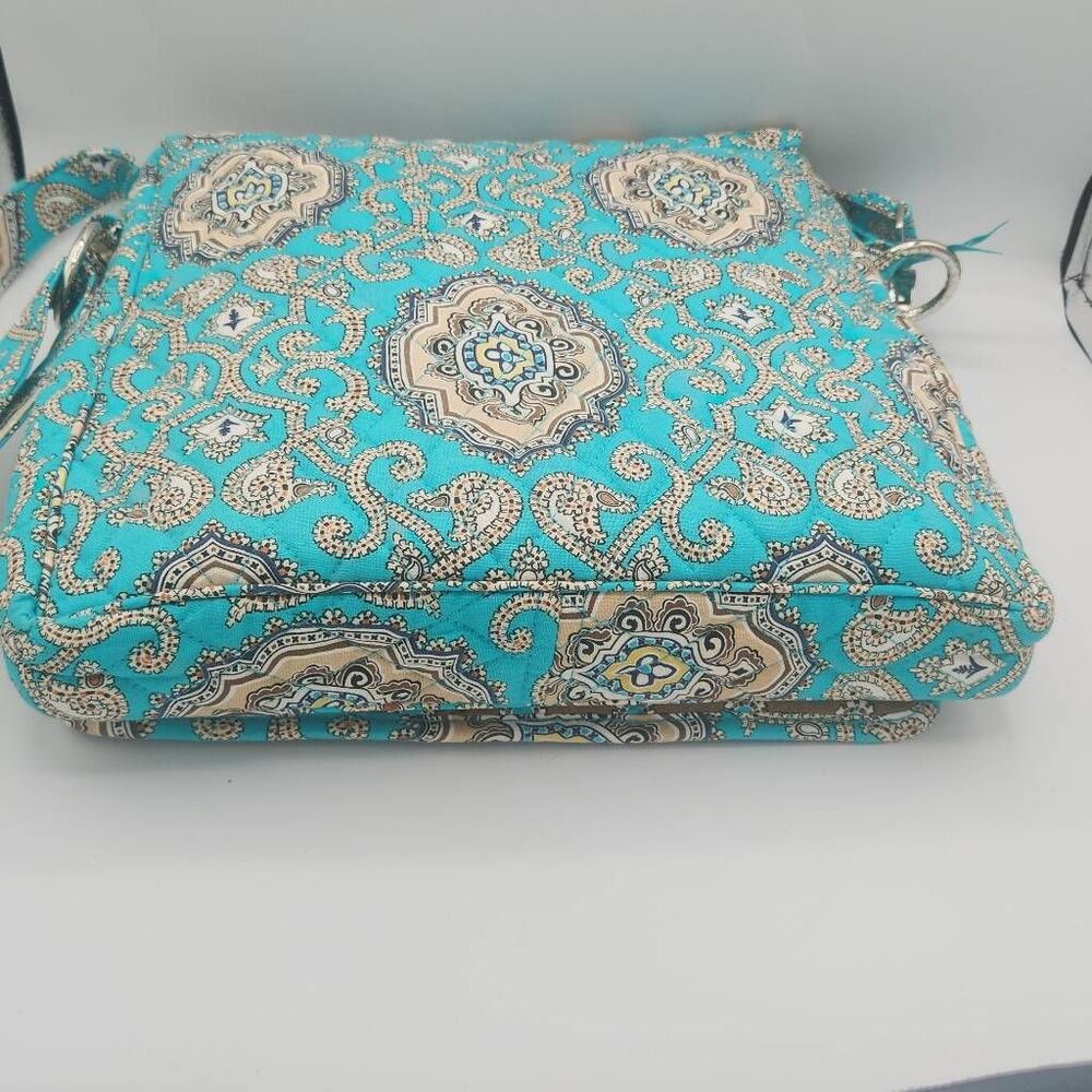 Vera Bradley totally turquiose messenger bag,wallet and clip on ID holder - Picture 5 of 13